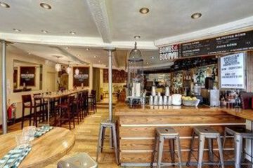 Hotel Bar