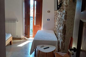 Photo 34