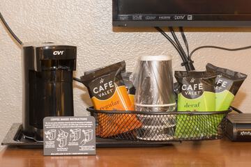 Breakfast/Coffee Service 66 of 93