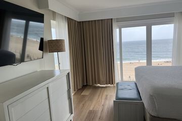 Room 34 of 75