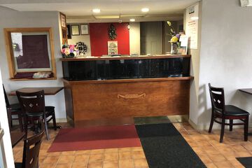 Check-in/check-out kiosk