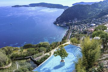 Infinity pool