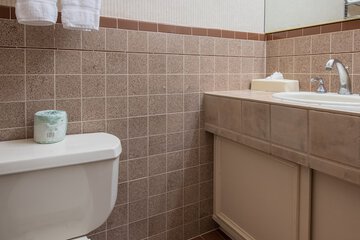 Room 13 of 25
