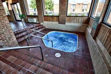 Indoor spa tub