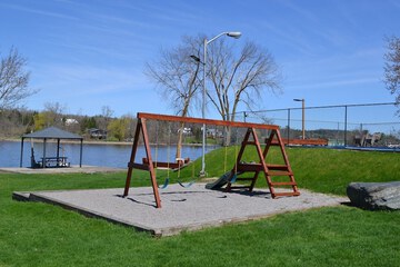 Children's play area - outdoor