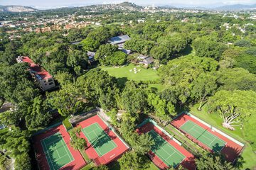 Tennis court