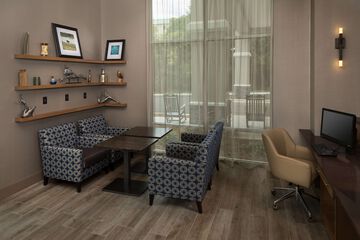 Business Center 46 of 46