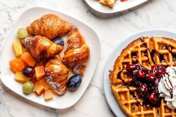 Breakfast buffet