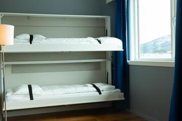 Photo 33