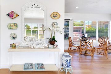 Hotel Interior 7 of 31