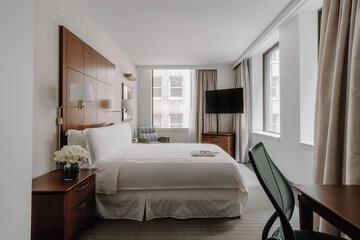 Central Loop Hotel