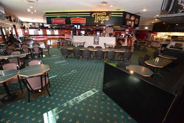 Sports bar