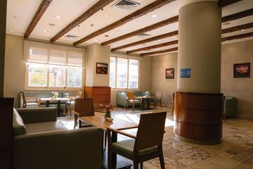 Coffee shop