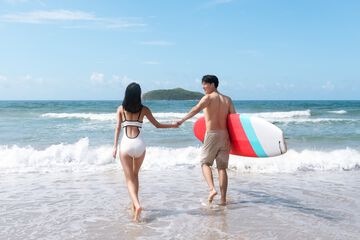 Surfing/boogie boarding