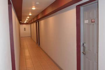 Ballroom/Hall 20 of 22