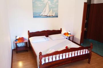 Photo 52