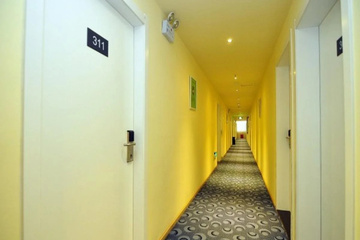 hotel_rooms