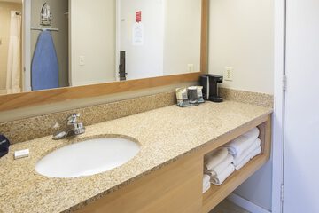 Bathroom sink