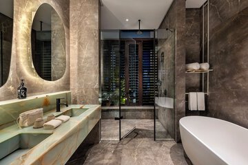 Bathroom shower
