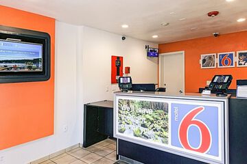 Hotel Interior 8 of 25