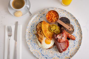 Breakfast meal