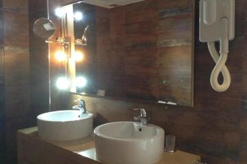 Photo 46