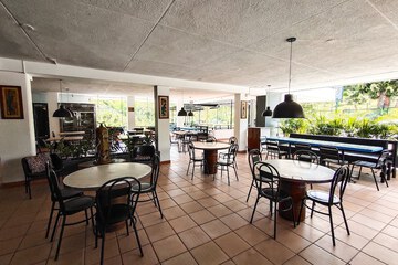 Food court