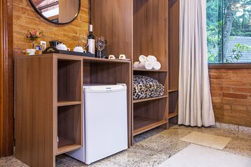Mini-refrigerator