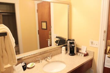 Breakfast/Coffee Service 126 of 137