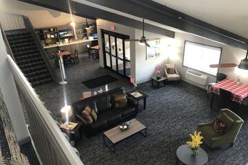 Hotel Interior 12 of 27