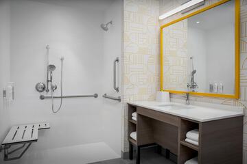 Bathroom shower