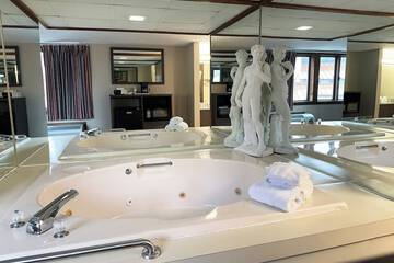 Jetted tub