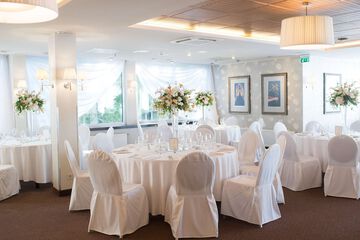 Indoor wedding