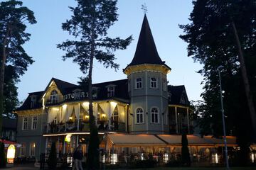 Front of property - evening/night