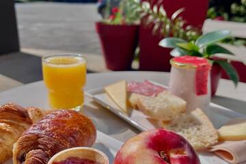 Breakfast meal