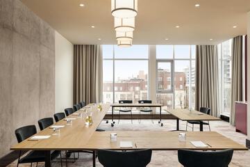 Meeting facility