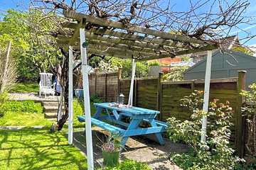 Photo 28