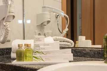 Bathroom amenities