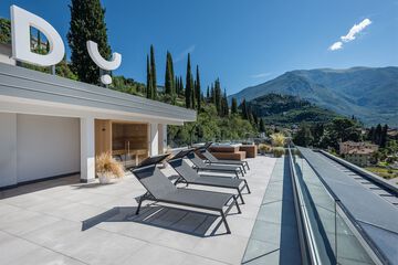 Sundeck