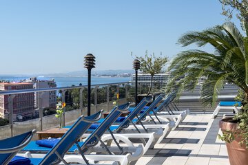 Rooftop pool