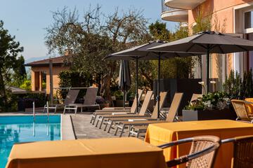 Sundeck