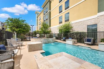 Pool waterfall