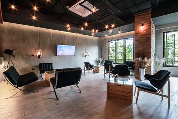 Lobby sitting area