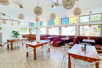 restaurant cafeteria