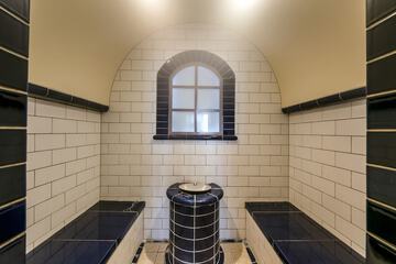 Steam room
