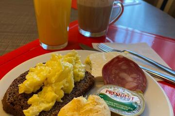Breakfast buffet