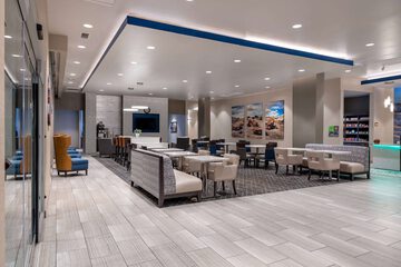 Hotel Interior 10 of 46