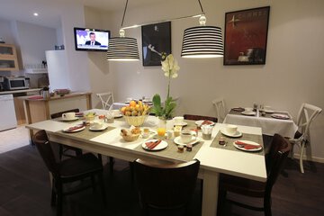 Breakfast area