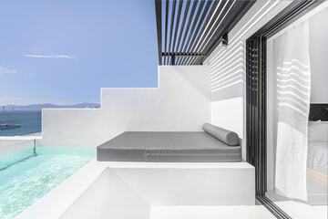 Sundeck