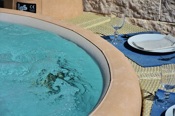 Jetted tub